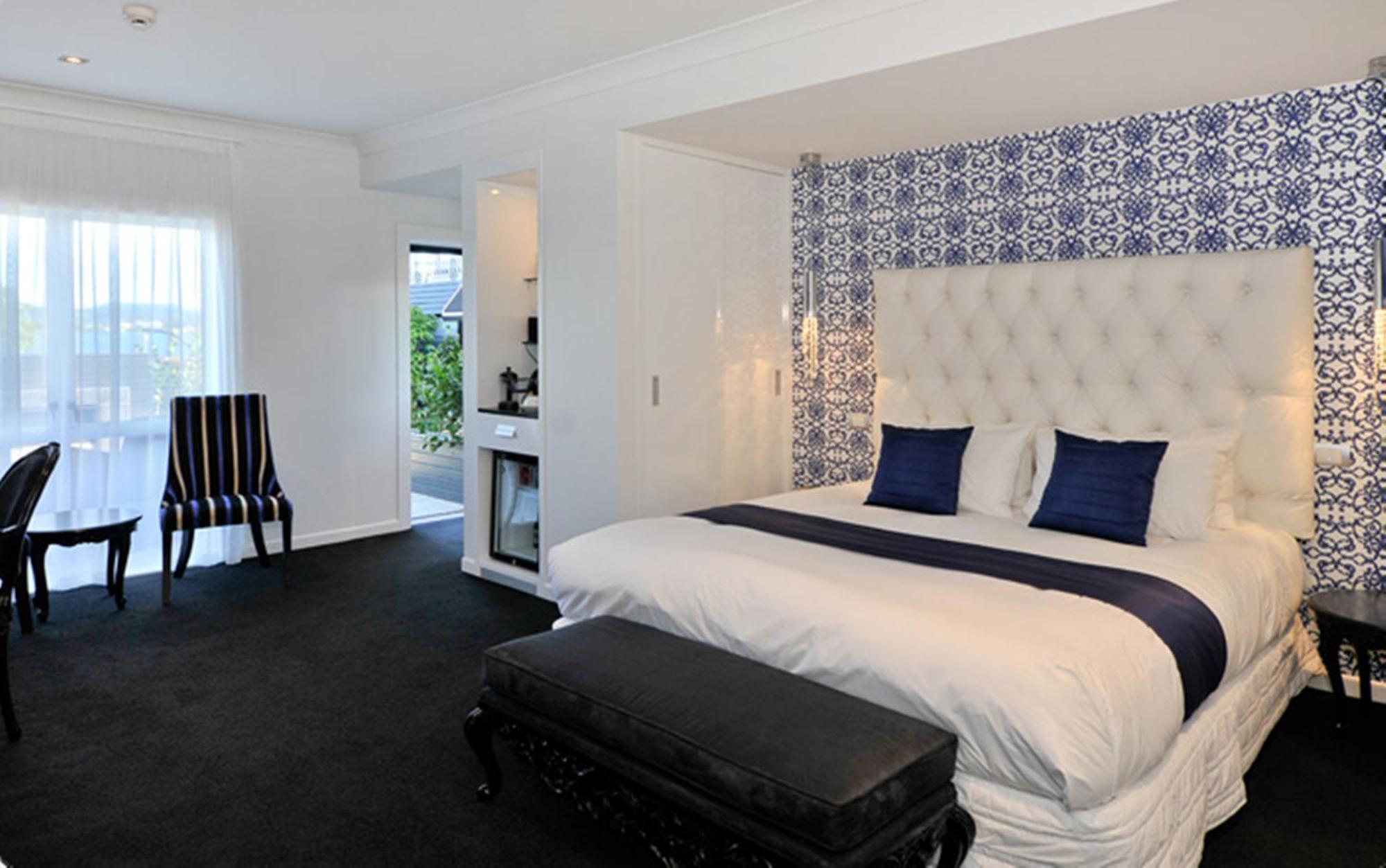 Black Swan Lakeside Hospedaje Hotel Boutique Rotorua Exterior foto